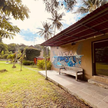 Apit Lawang Villas & Resto Batununggul Экстерьер фото