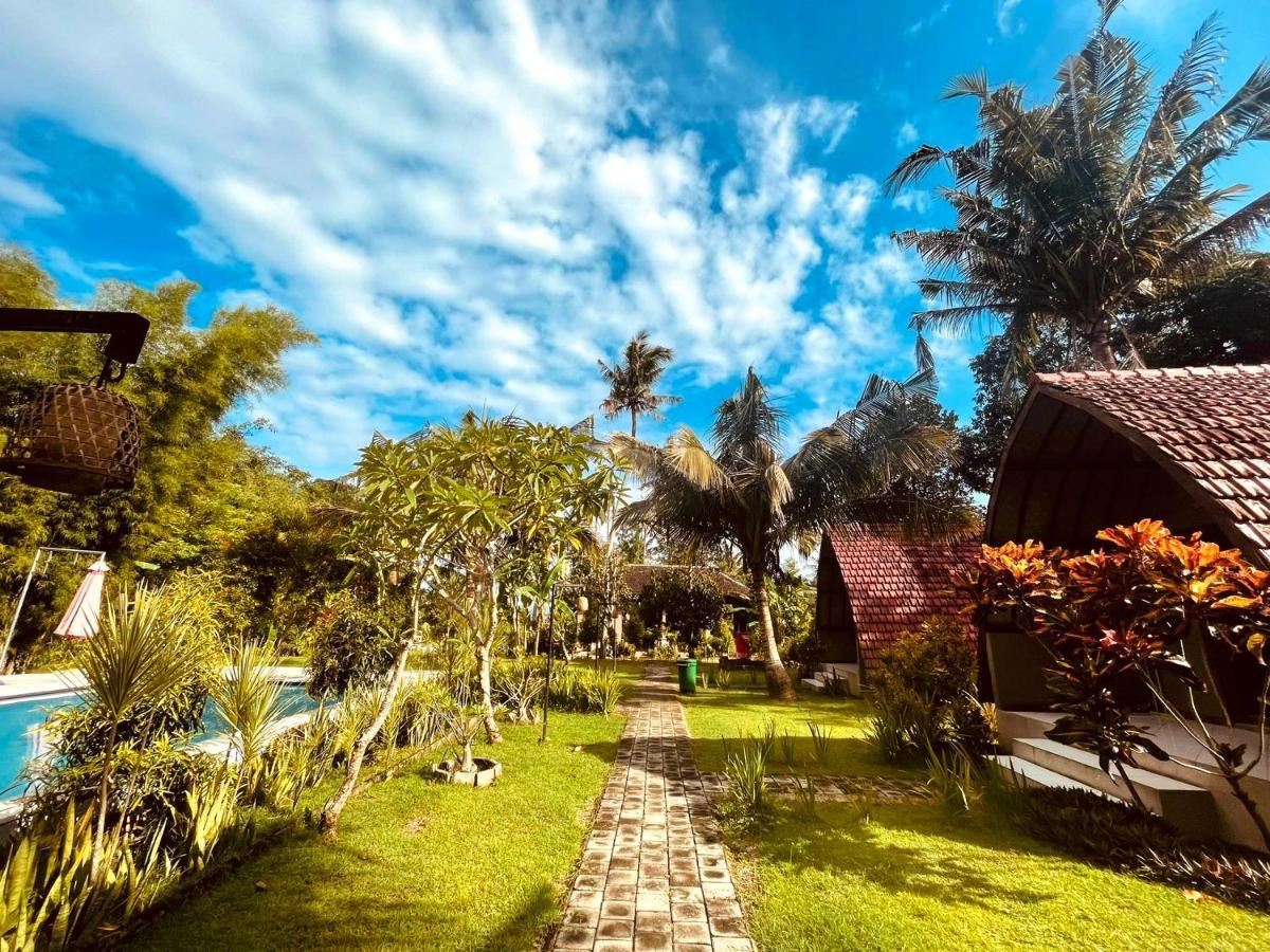 Apit Lawang Villas & Resto Batununggul Экстерьер фото